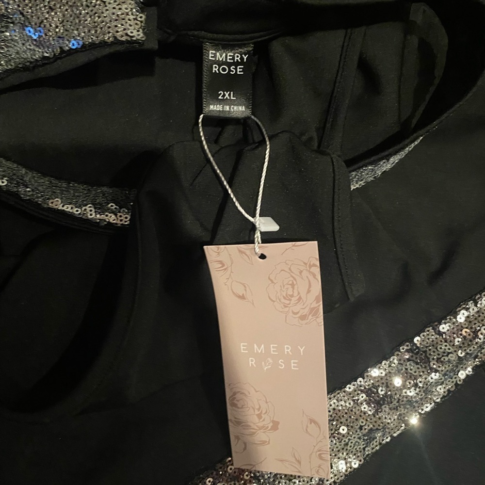 Black and Silver Romper - Picture 4 of 4